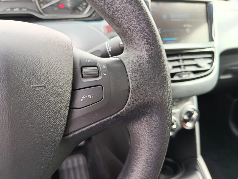 Imagen de Peugeot 208