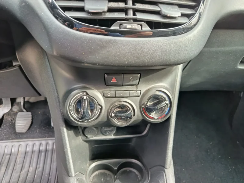 Imagen de Peugeot 208