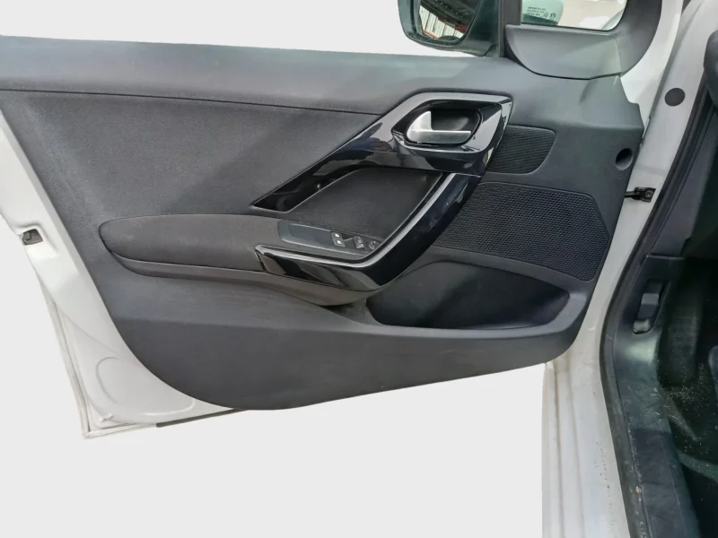 Imagen de Peugeot 208