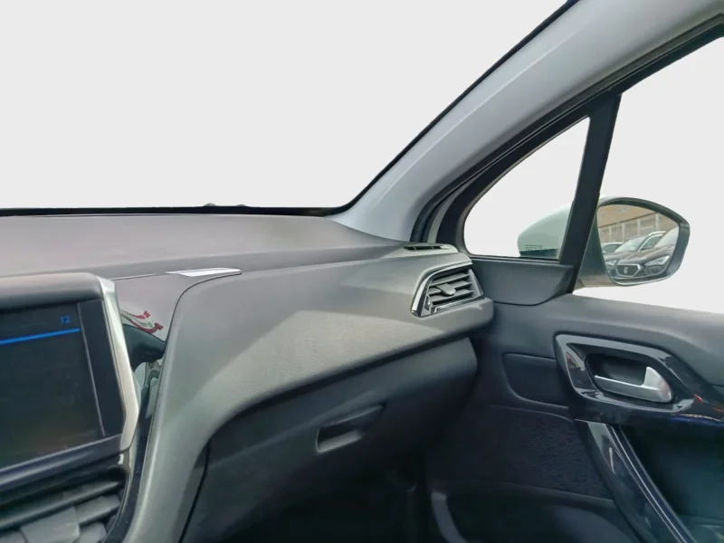 Imagen de Peugeot 208