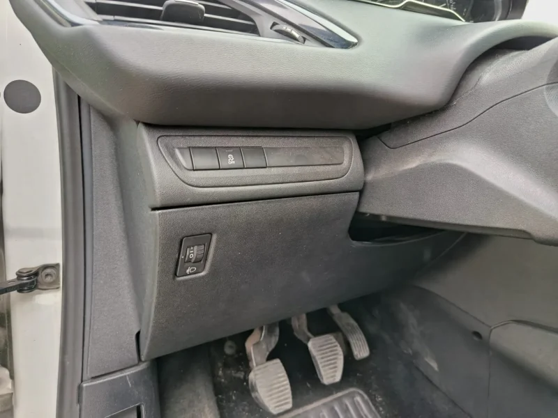 Imagen de Peugeot 208