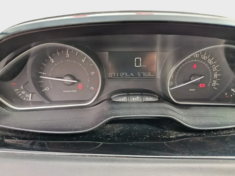 Imagen de Peugeot 208