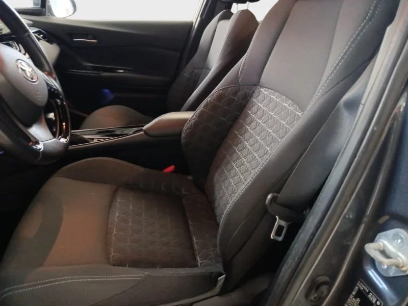 Imagen de TOYOTA C-HR