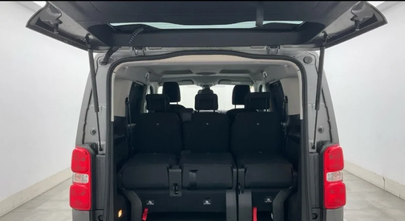 Imagen de Peugeot Traveller
