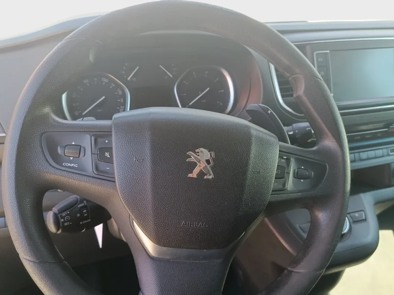 Imagen de Peugeot Traveller