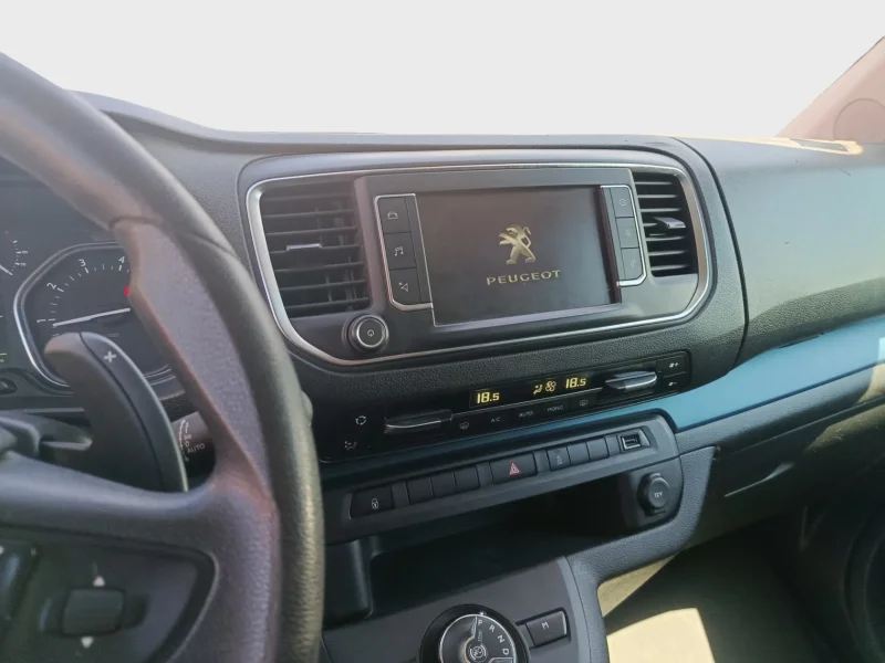 Imagen de Peugeot Traveller