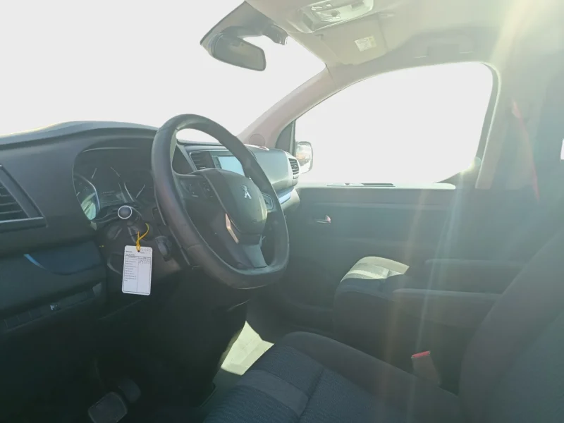 Imagen de Peugeot Traveller