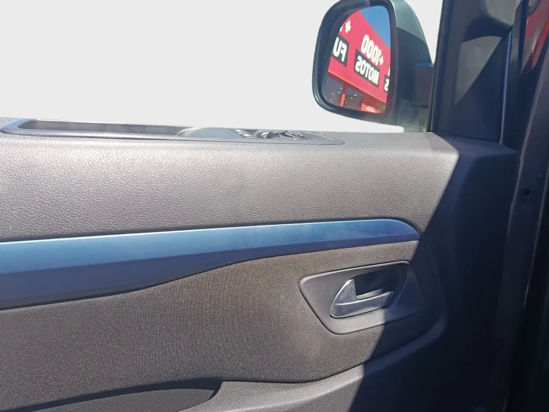 Imagen de Peugeot Traveller