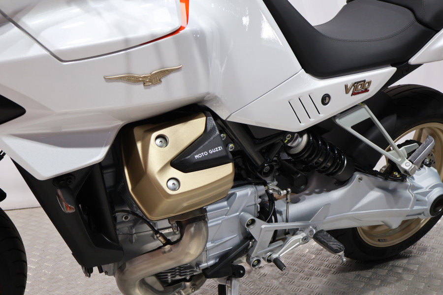 Imagen 12 de Moto Guzzi V 100 MANDELLO Gasolina 116 CV