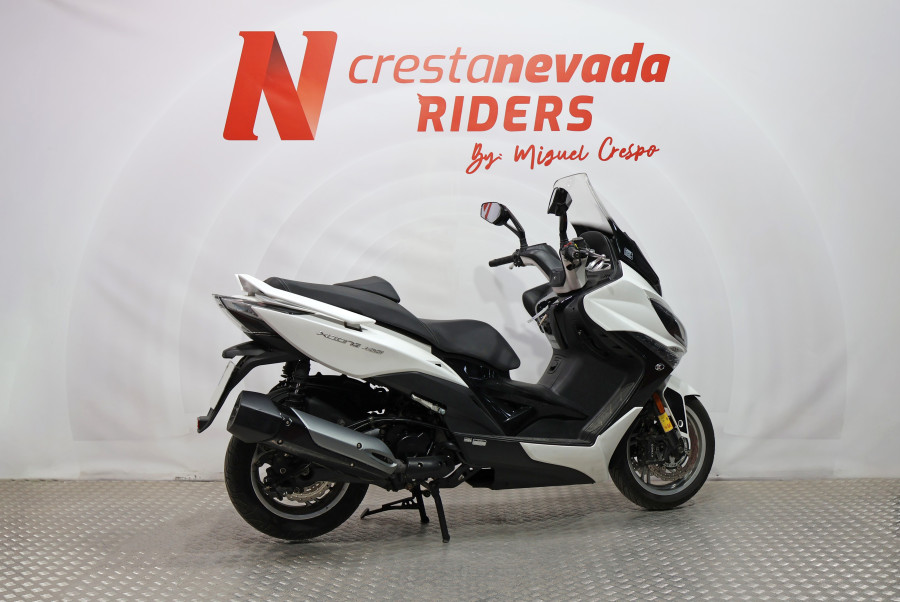 Imagen 11 de Kymco XCITING 400 Gasolina 37 CV