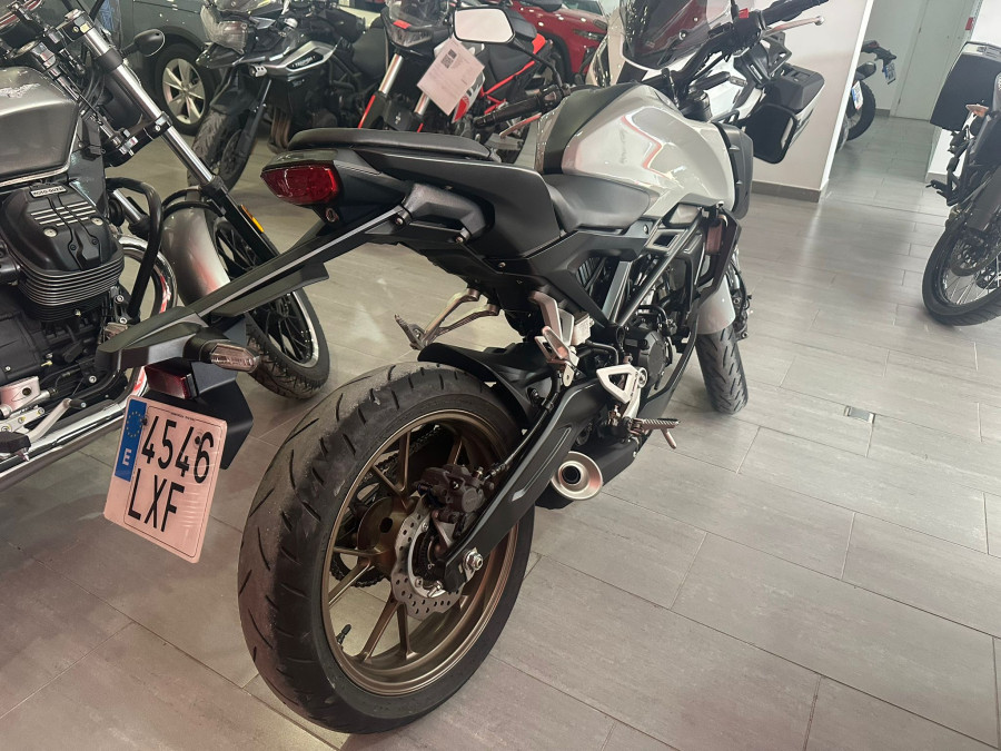 Imagen 9 de Honda CB 125 R Gasolina 15 CV