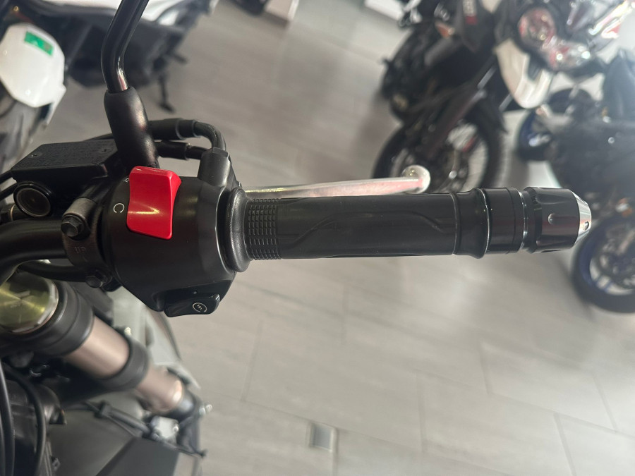 Imagen 7 de Honda CB 125 R Gasolina 15 CV