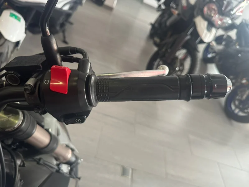 Imagen de Honda CB 125 R