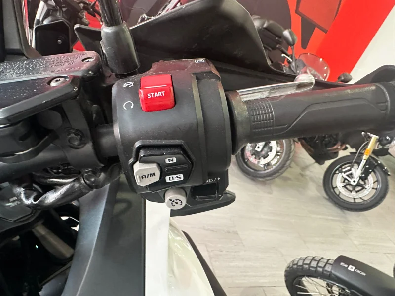 Imagen de Honda NT 1100 DCT