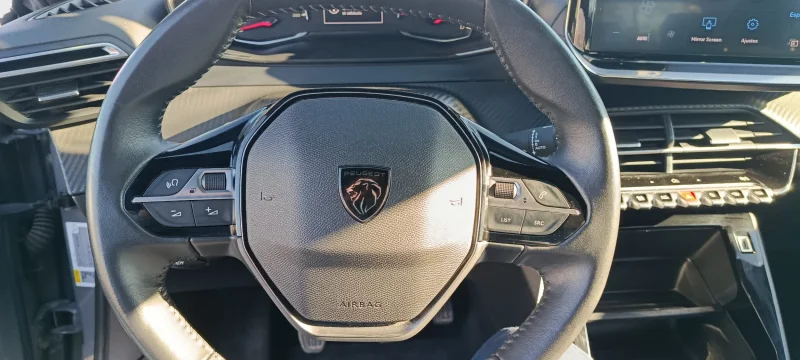 Imagen de Peugeot 2008