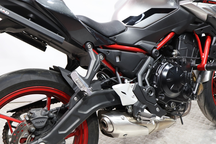 Imagen 15 de KAWASAKI Z 650 A2 Gasolina 48 CV