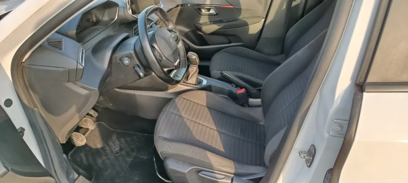 Imagen de Peugeot 208