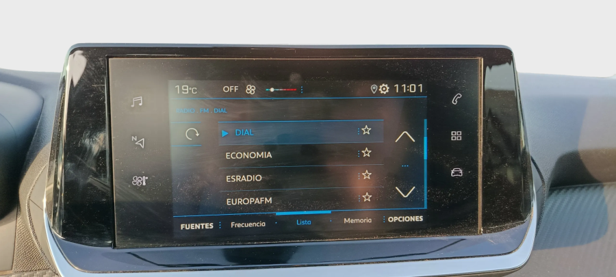Imagen de Peugeot 208