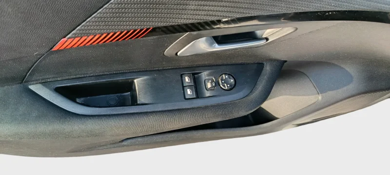 Imagen de Peugeot 208
