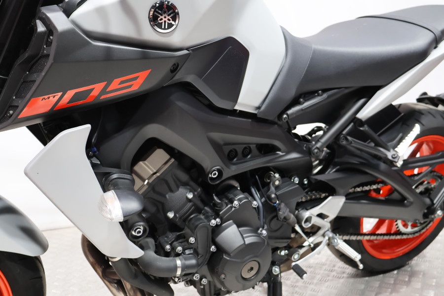 Imagen 12 de Yamaha MT 09 Gasolina 116 CV