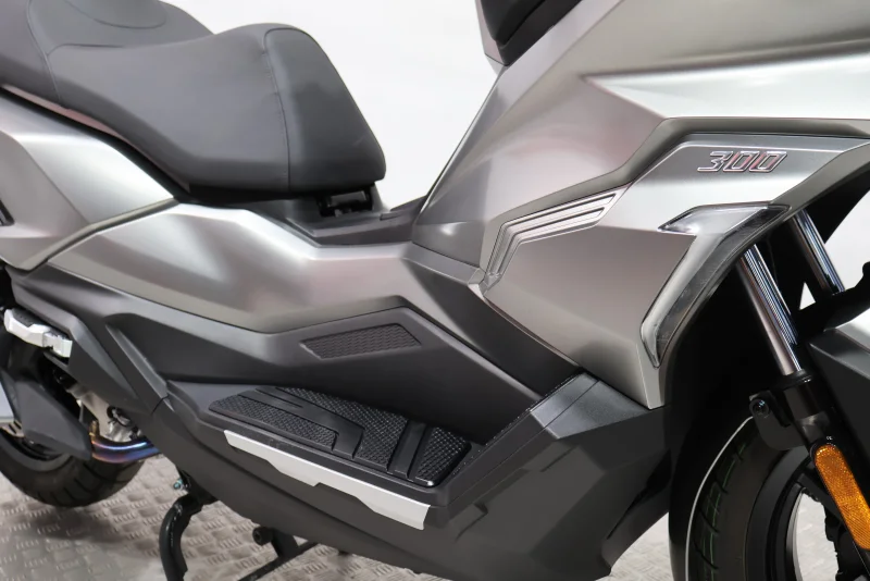 Imagen de Sym ADX 300 TCS