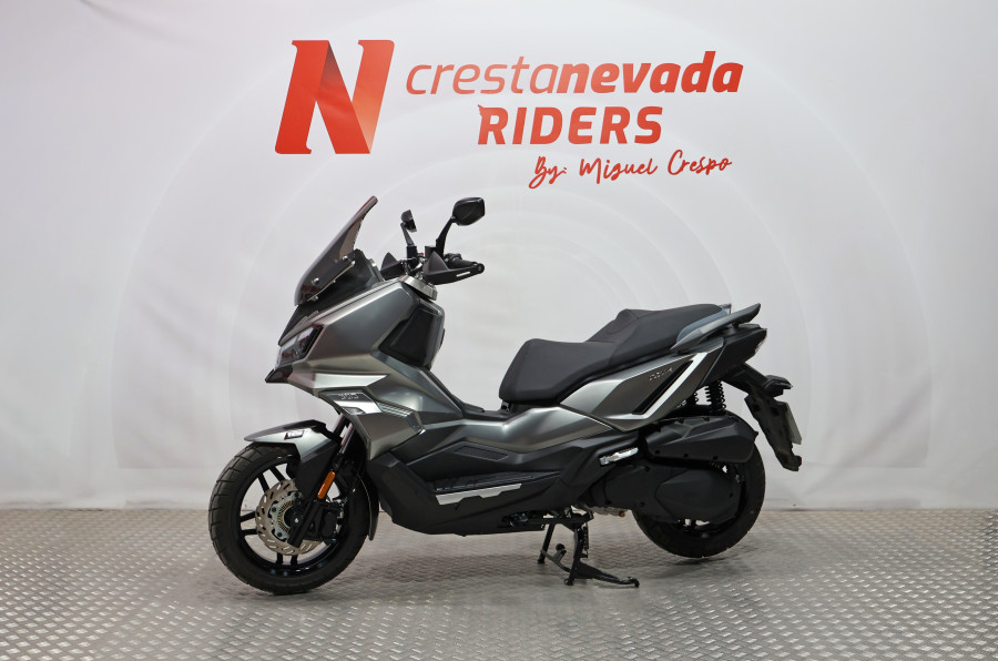 Imagen 3 de Sym ADX 300 TCS Gasolina 26 CV