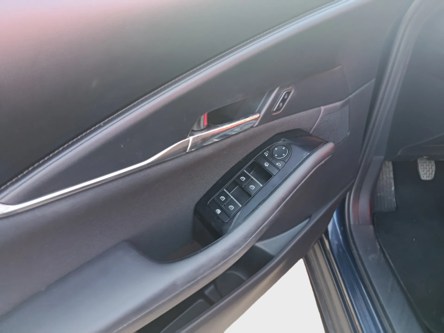 Imagen de Mazda CX-30