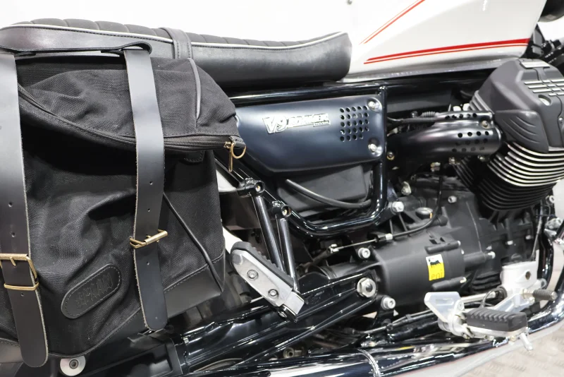 Imagen de Moto Guzzi V9 ROAMER