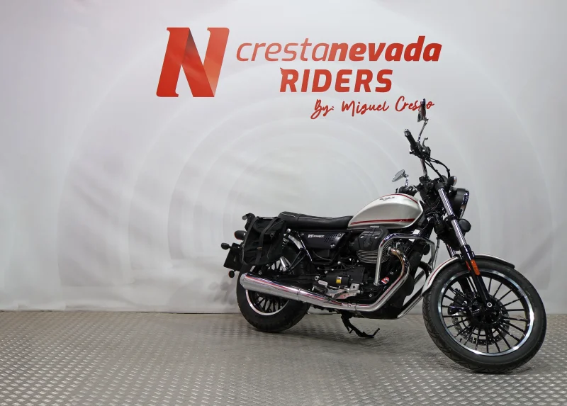 Imagen de Moto Guzzi V9 ROAMER