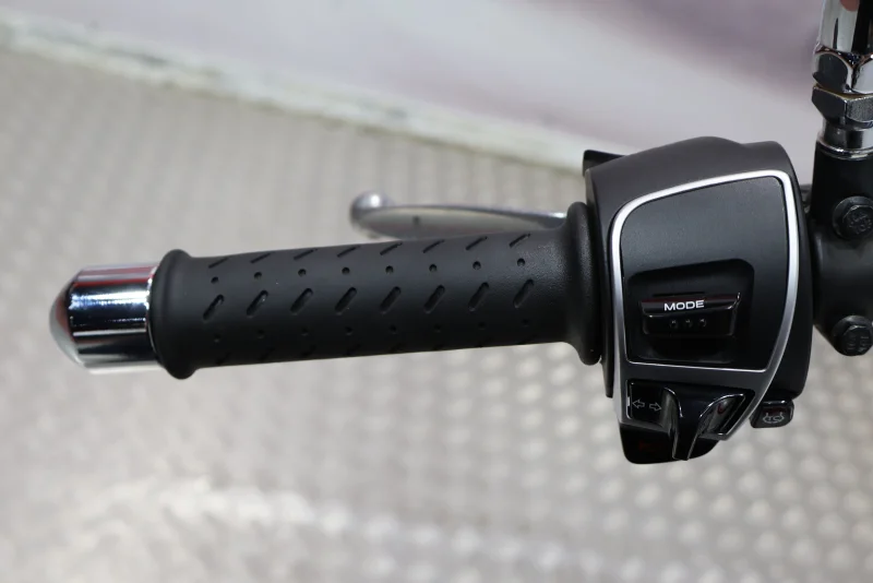 Imagen de Moto Guzzi V9 ROAMER