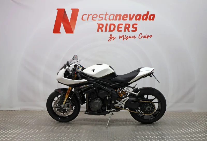 Imagen de Triumph Speed Triple 1200 RR