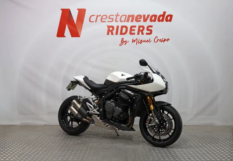 Imagen de Triumph Speed Triple 1200 RR