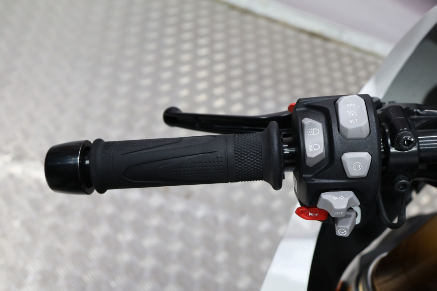 Imagen de Triumph Speed Triple 1200 RR
