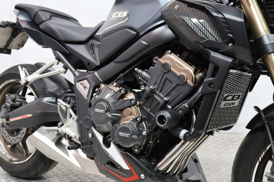 Imagen 11 de Honda CB 650 R A2 Gasolina 48 CV