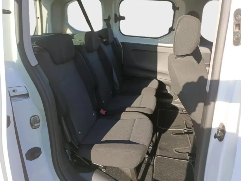 Imagen de Peugeot Rifter