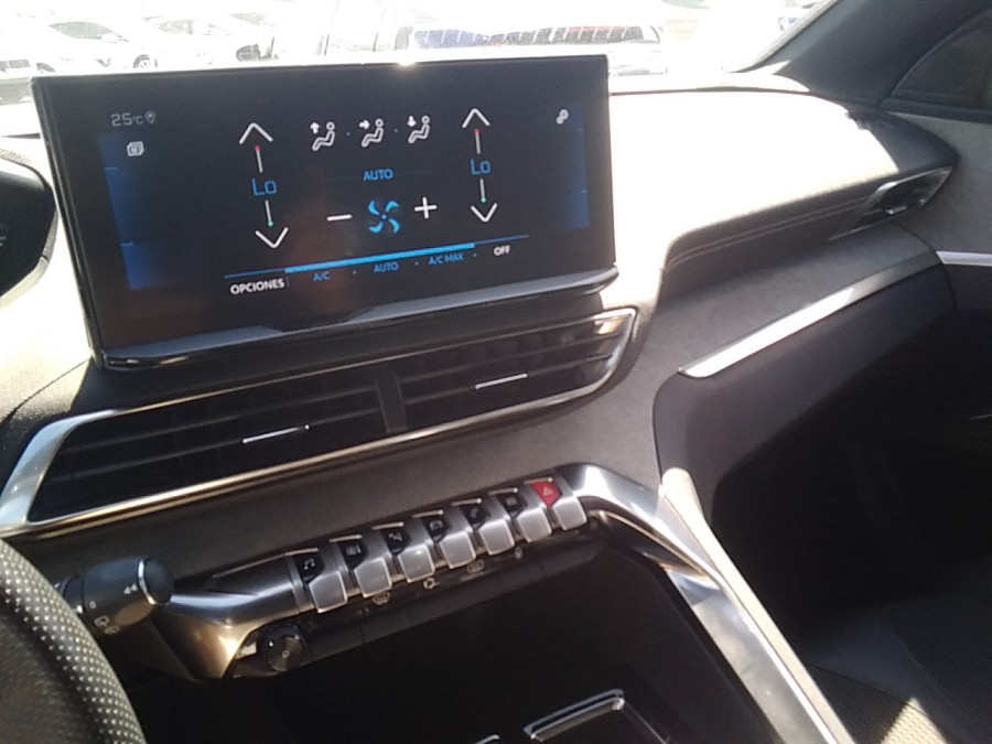 Imagen de Peugeot 3008