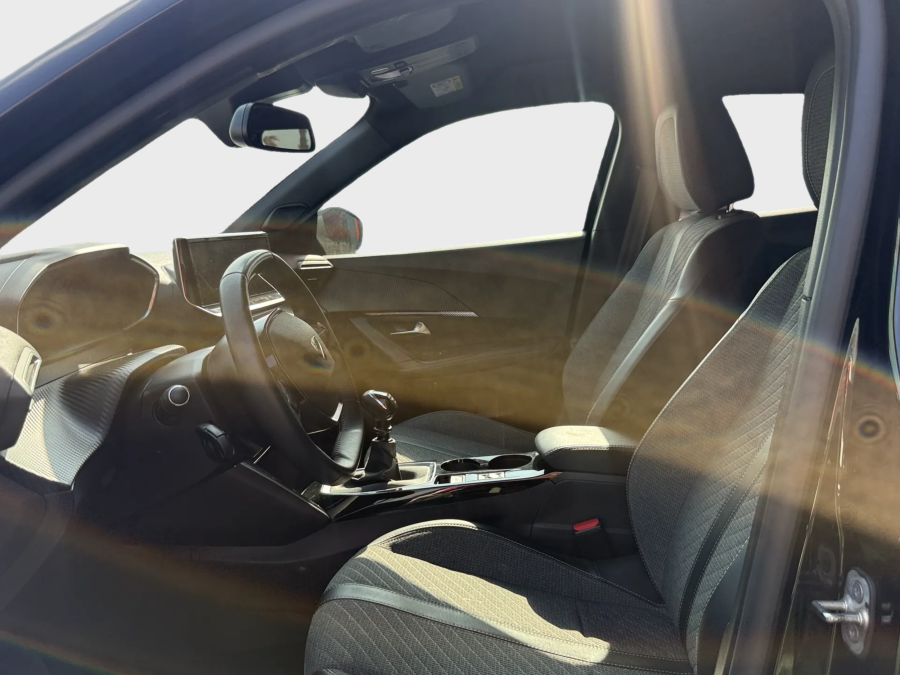 Imagen de Peugeot 2008