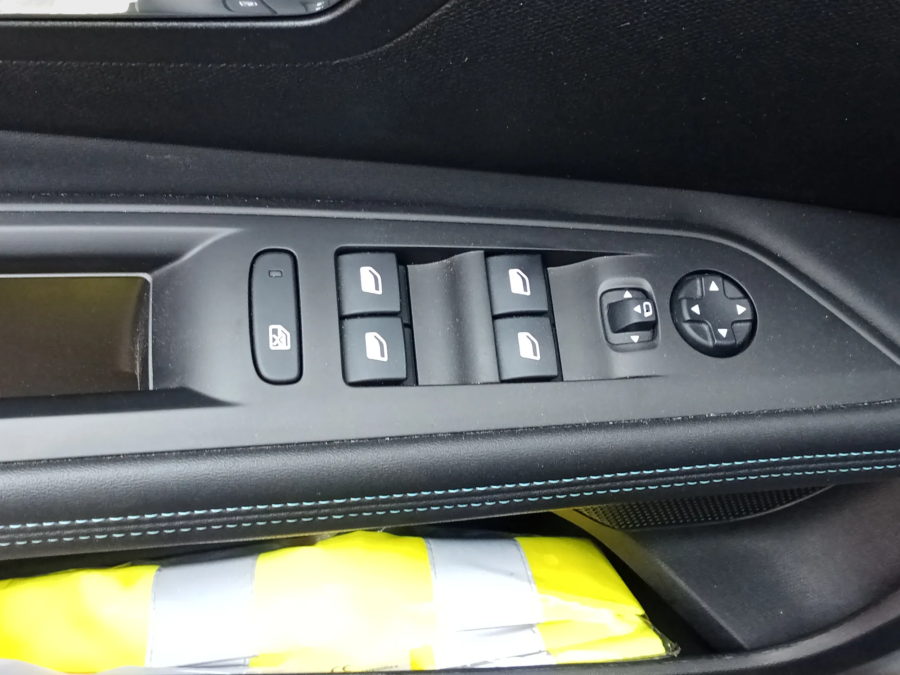 Imagen de Peugeot 3008 Hybrid
