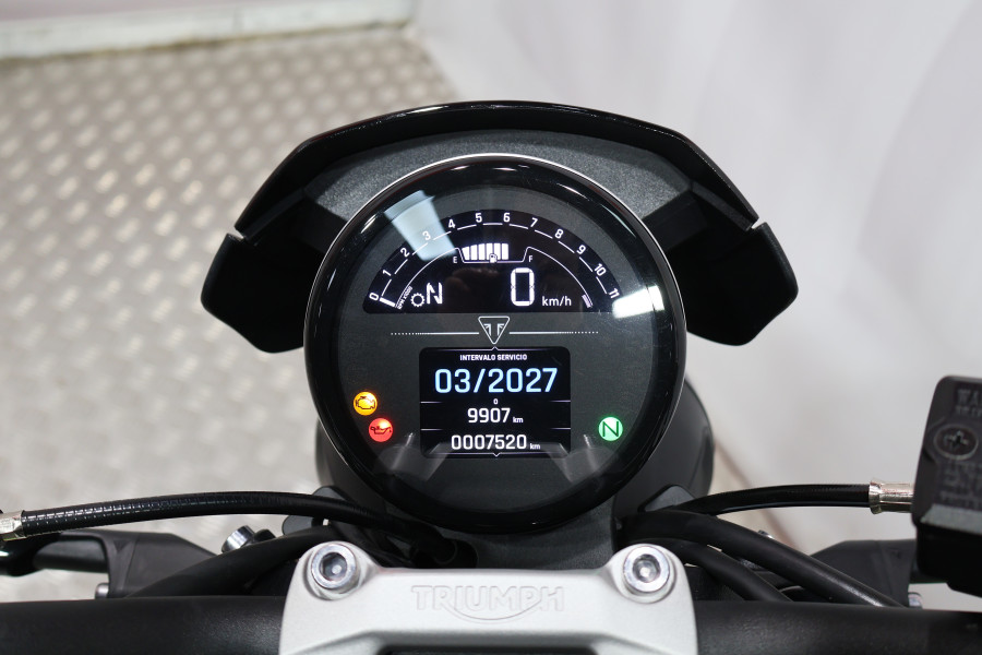 Imagen de Triumph TRIDENT 660 A2