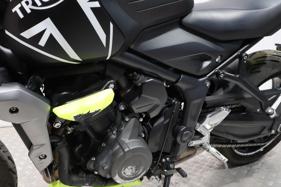 Imagen de Triumph TRIDENT 660 A2
