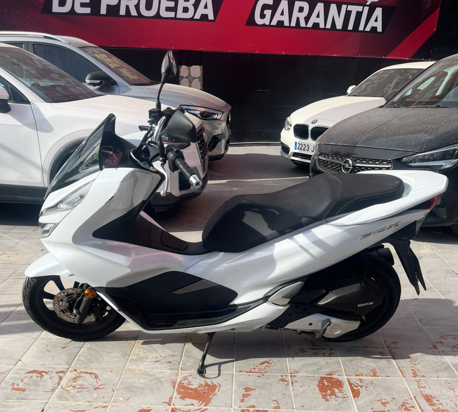 Imagen 3 de Honda PCX 125 Gasolina 12 CV