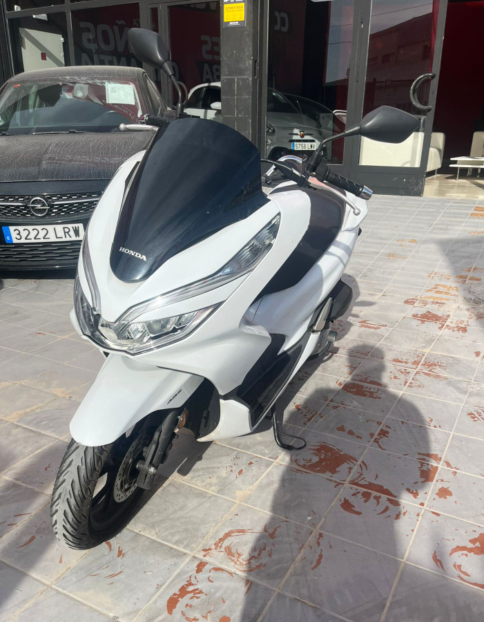 Imagen 4 de Honda PCX 125 Gasolina 12 CV