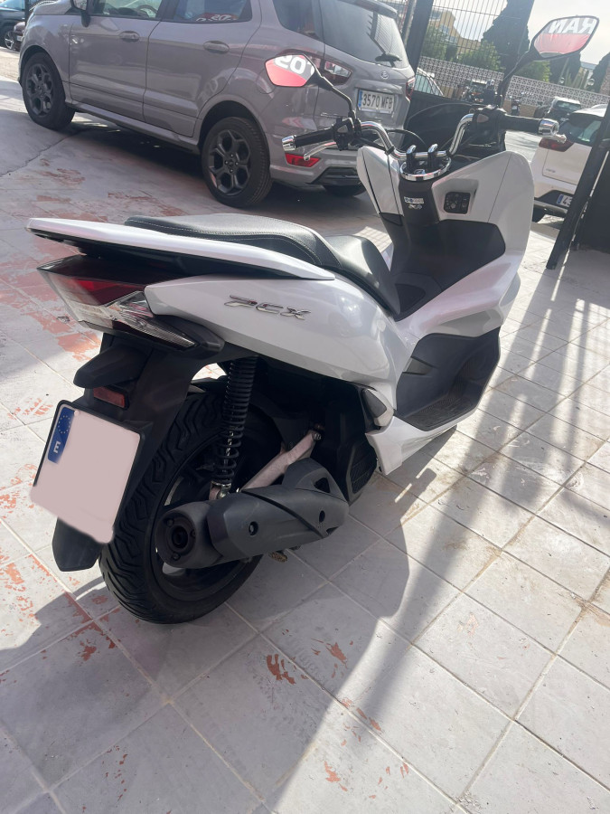 Imagen 10 de Honda PCX 125 Gasolina 12 CV