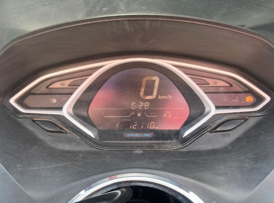 Imagen 2 de Honda PCX 125 Gasolina 12 CV