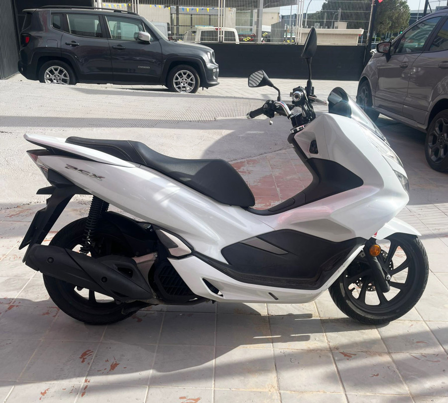 Imagen 6 de Honda PCX 125 Gasolina 12 CV