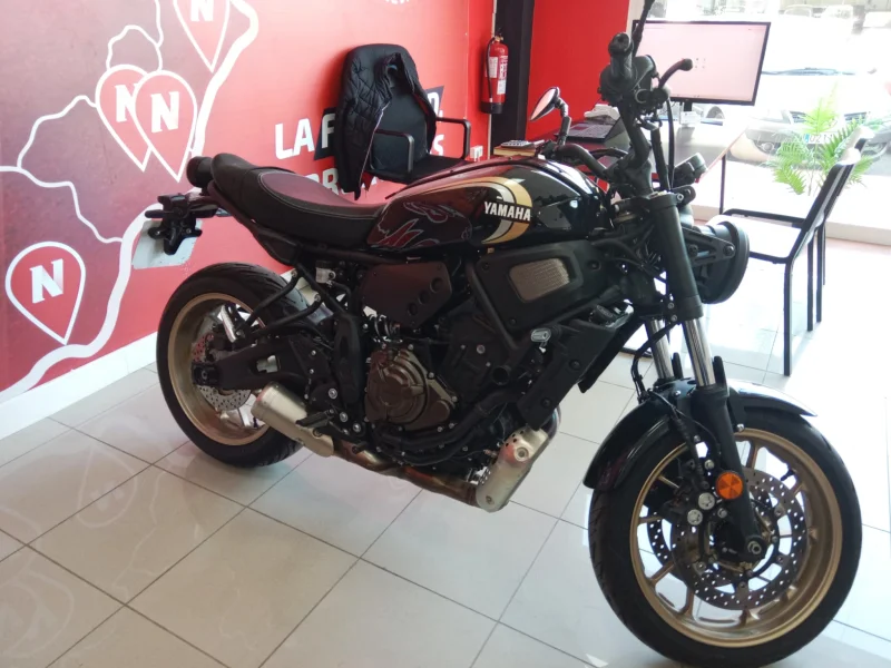 Imagen de Yamaha XSR 700 HERITAGE A2