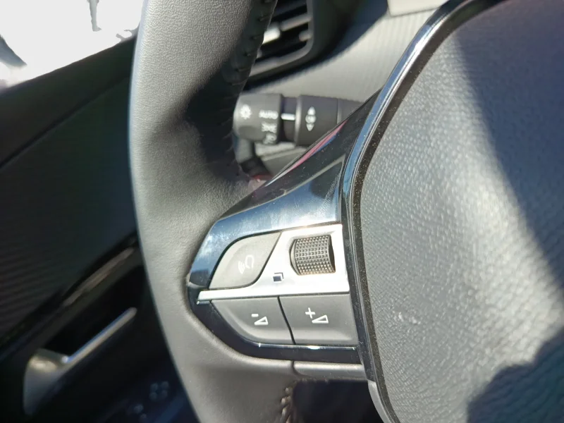 Imagen de Peugeot 208
