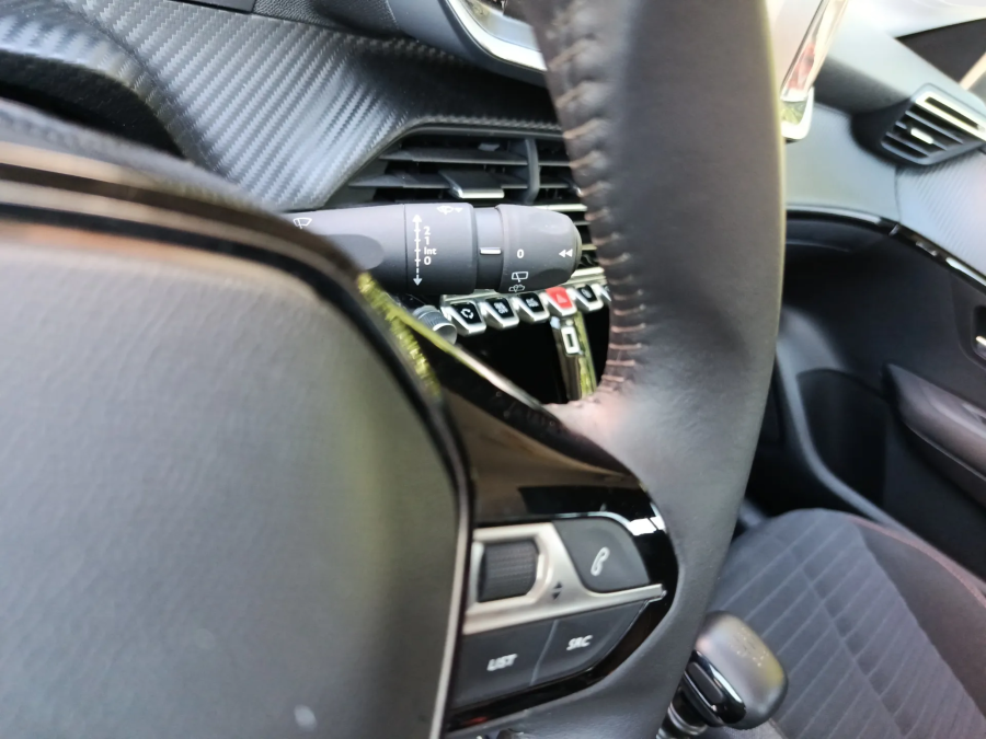 Imagen de Peugeot 208