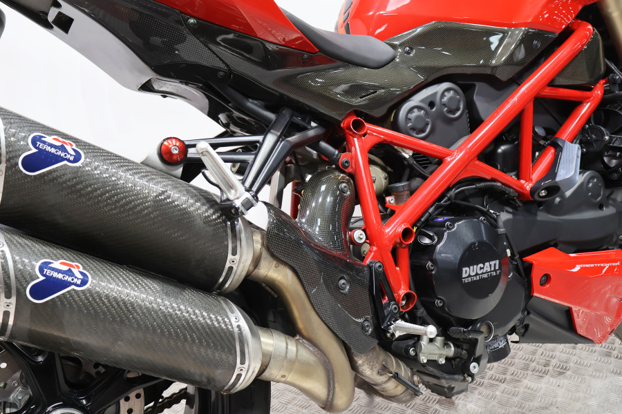 Imagen 15 de Ducati STREETFIGHTER 848 Gasolina 125 CV