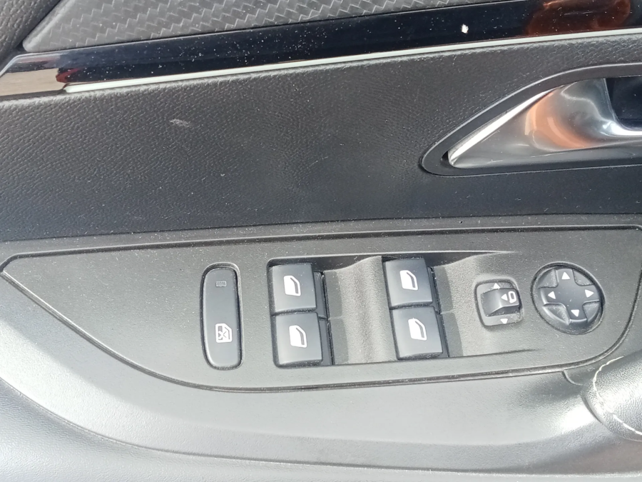 Imagen de Peugeot 2008